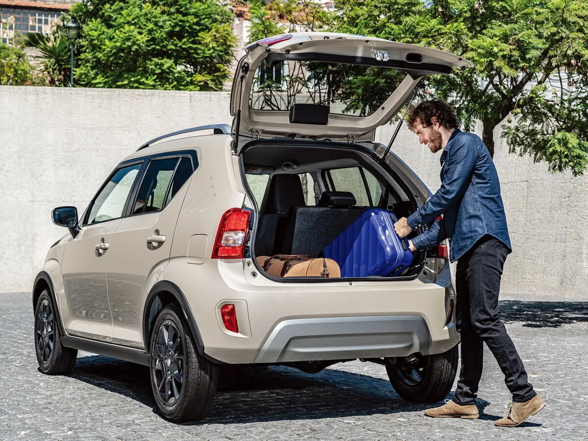 Suzuki Ignis III Рестайлинг Хэтчбек 5 дв. — 照片 11
