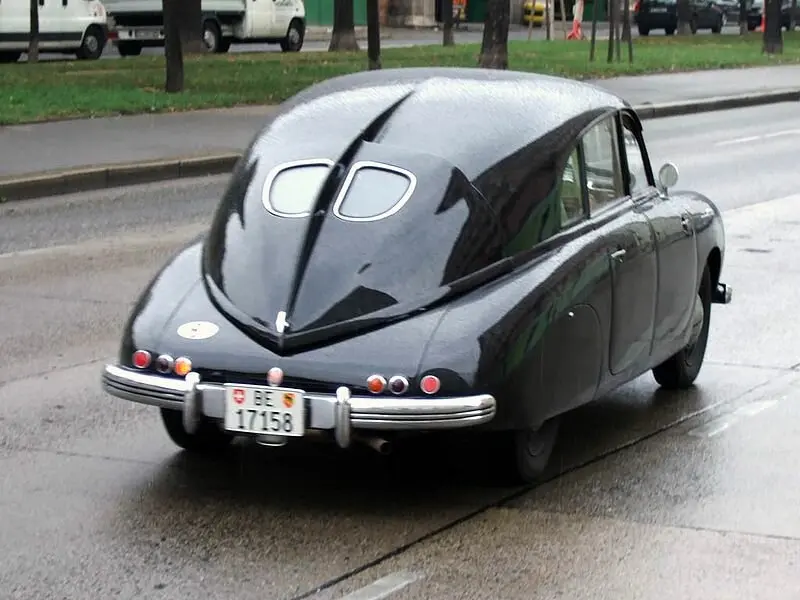 Tatra T600 1946 – 1952 Фастбек — 照片 4