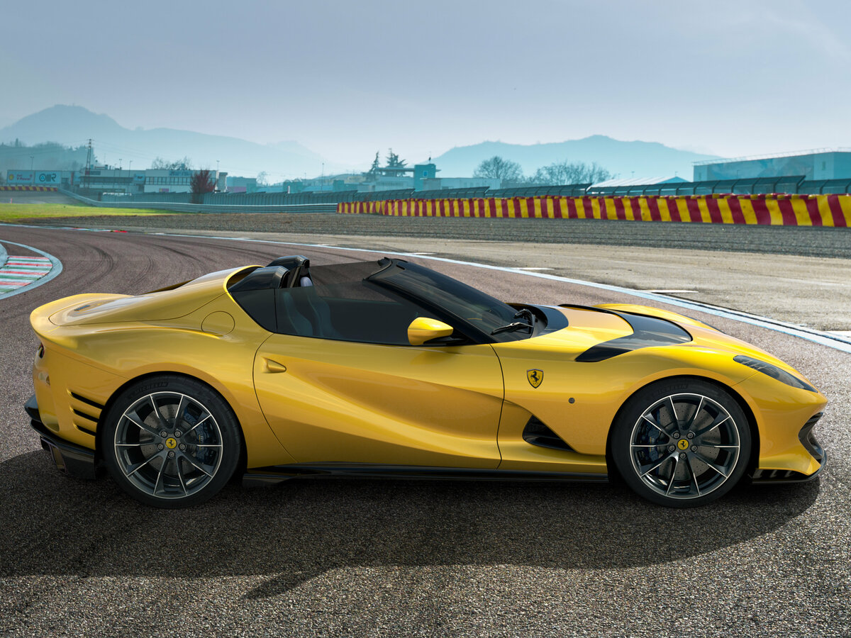 Ferrari 812 2017 – 2024 Родстер Competizione A