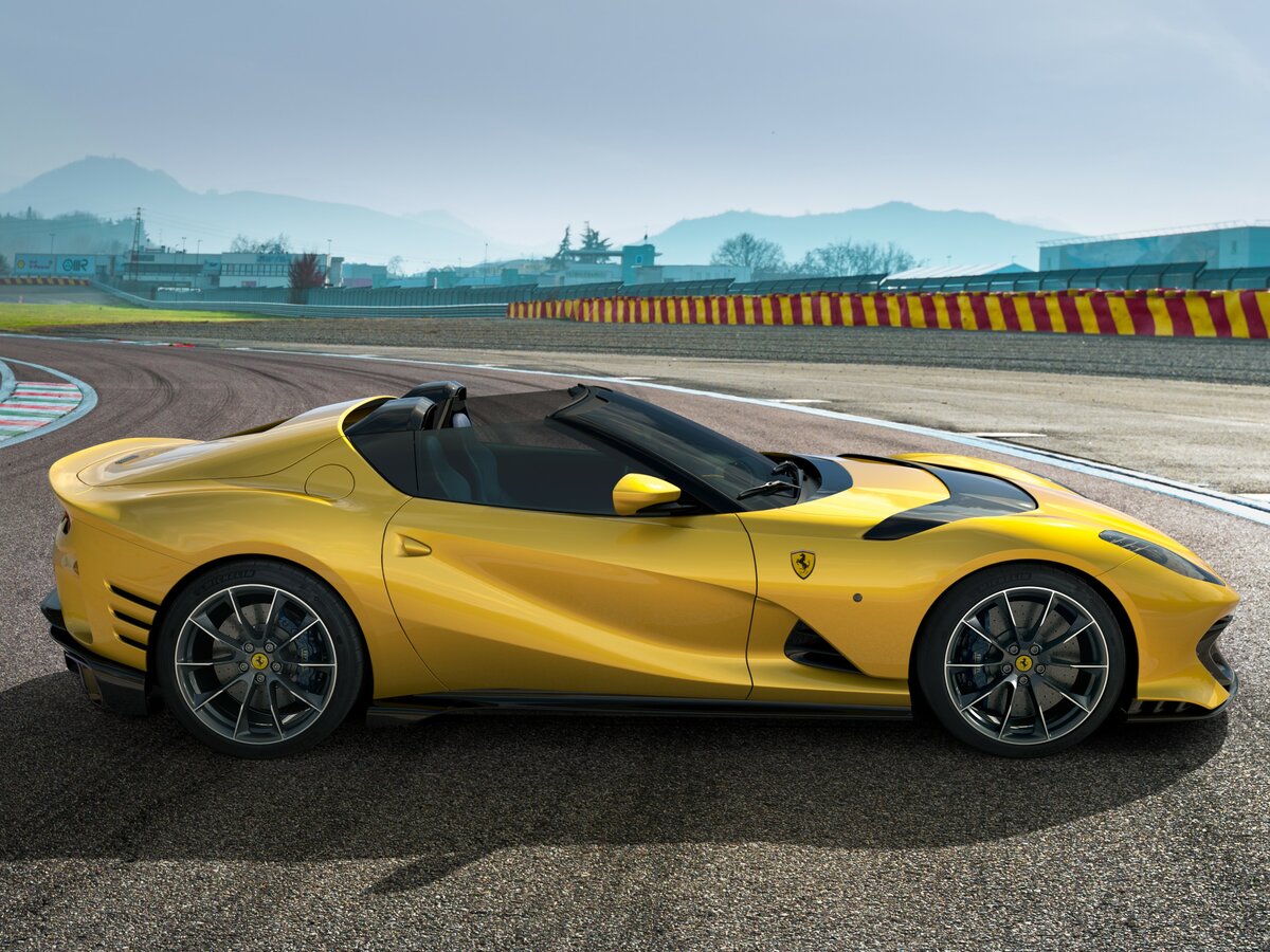 Ferrari 812 2017 – 2024 Родстер Competizione A — фото 2