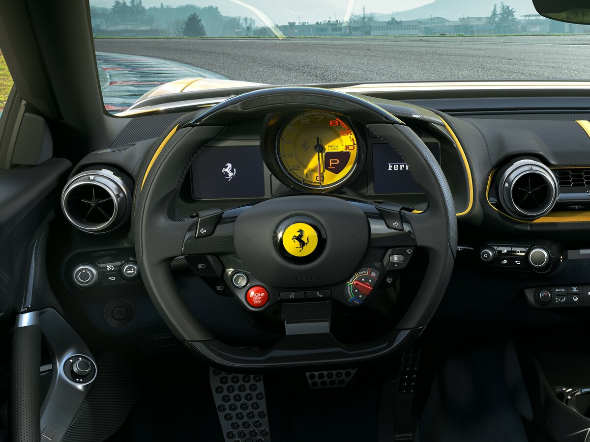 Ferrari 812 2017 – 2024 Родстер Competizione A