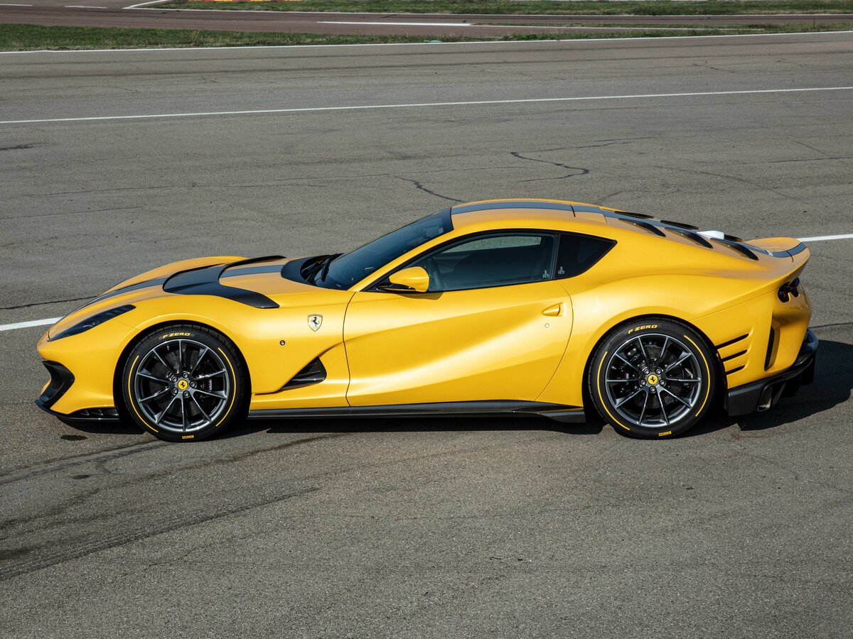 Ferrari 812 2017 – 2024 Купе Competizione — фото 2