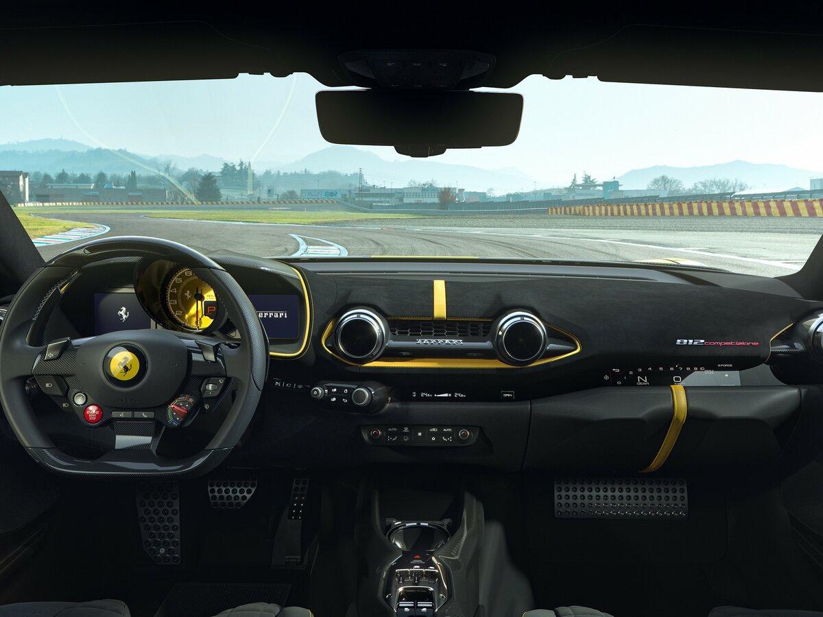 Ferrari 812 2017 – 2024 Купе Competizione