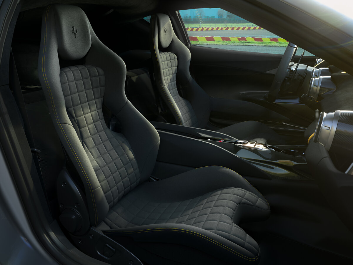Ferrari 812 2017 – 2024 Купе Competizione
