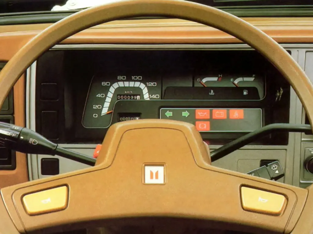 Isuzu Midi 1986 – 1996 Минивэн — сүрөт 4