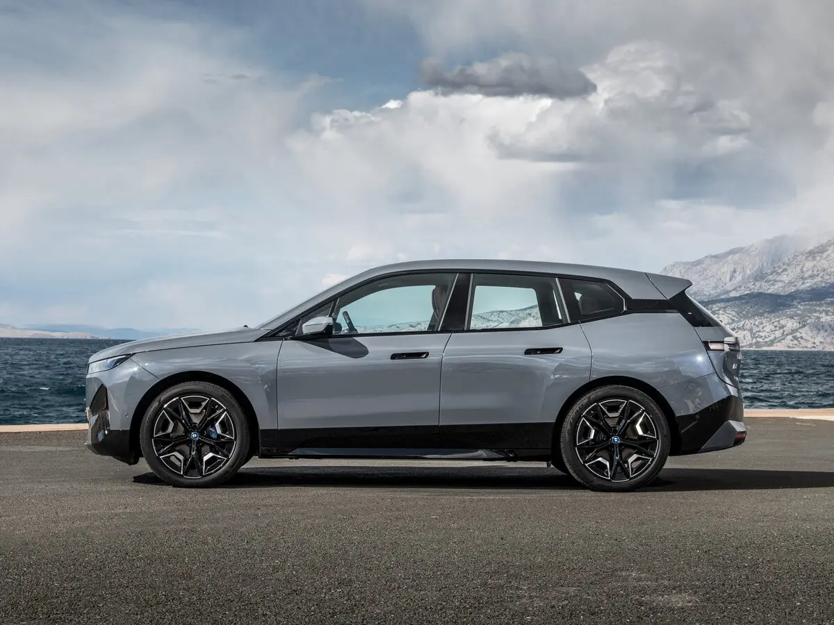 BMW iX I (I20) Внедорожник 5 дв. — сүрөт 2