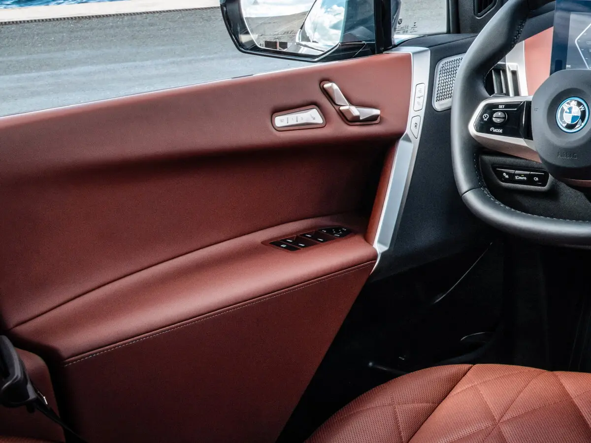 BMW iX I (I20) Внедорожник 5 дв. — сүрөт 13