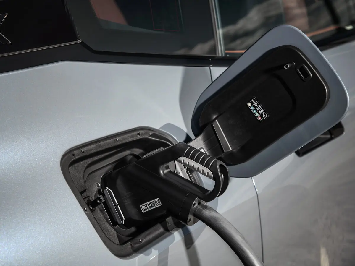 BMW iX I (I20) Внедорожник 5 дв. — сүрөт 20