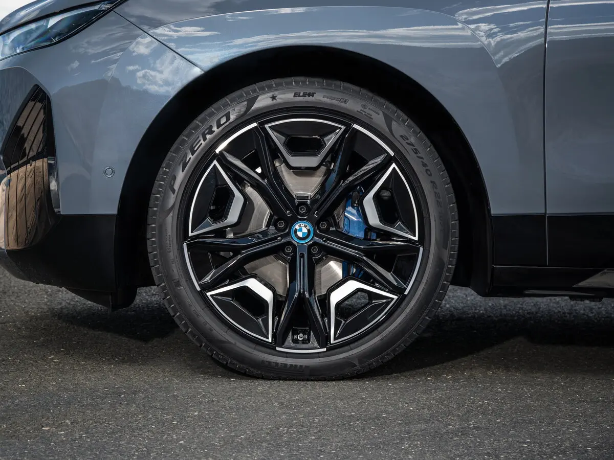 BMW iX I (I20) Внедорожник 5 дв. — сүрөт 21