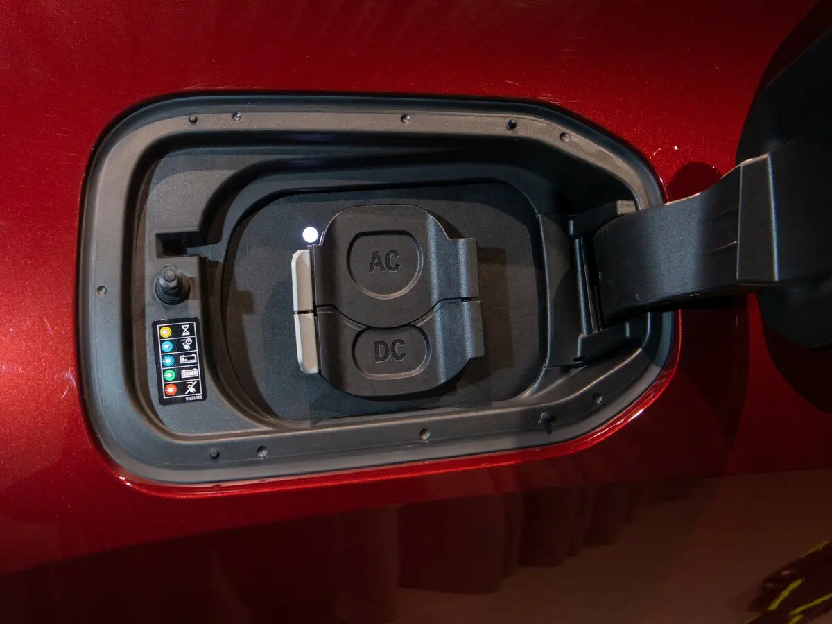 BMW iX I (I20) Внедорожник 5 дв. — сүрөт 37