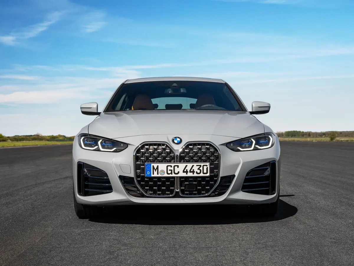 BMW 4 серии G22, G23, G26 Лифтбек Gran Coupe — сүрөт 3