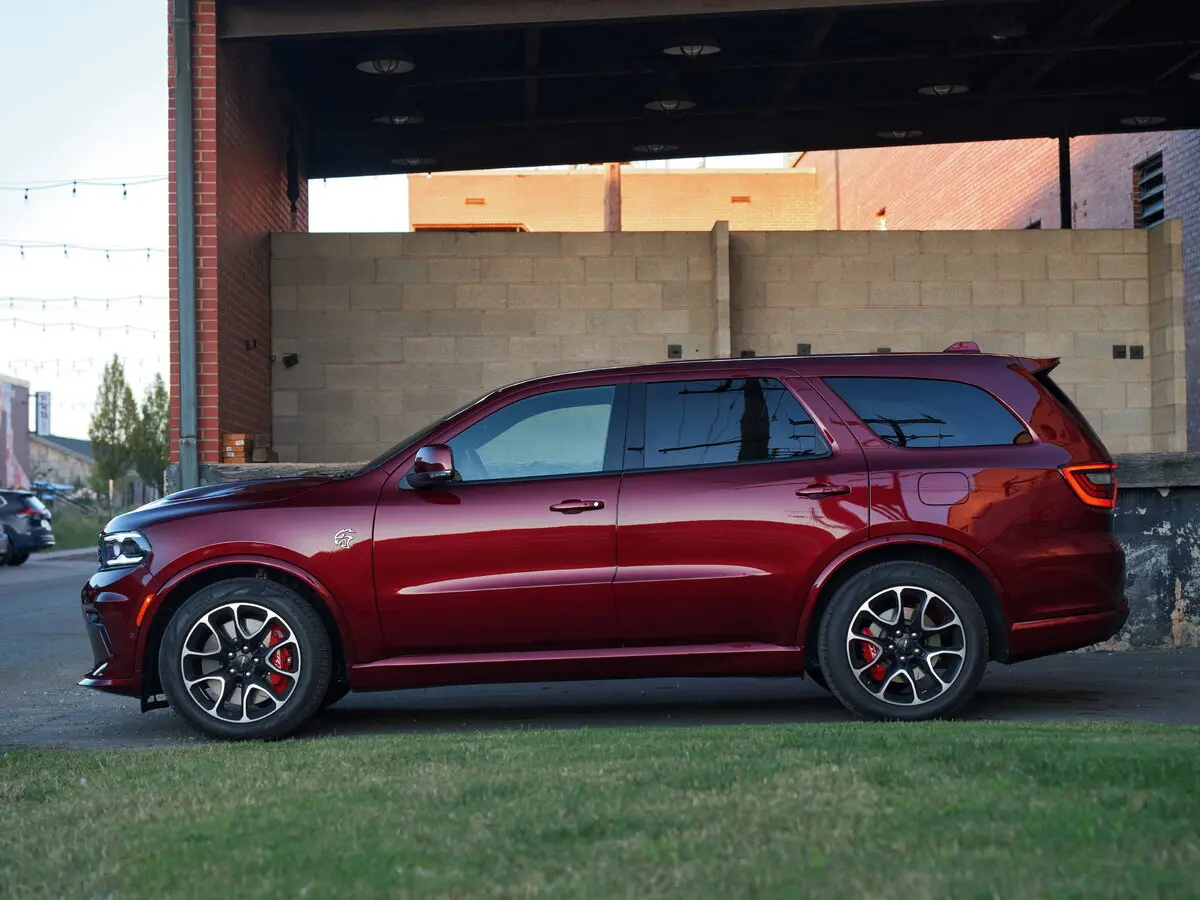 Dodge Durango III Рестайлинг 2 Внедорожник 5 дв. SRT — сүрөт 2