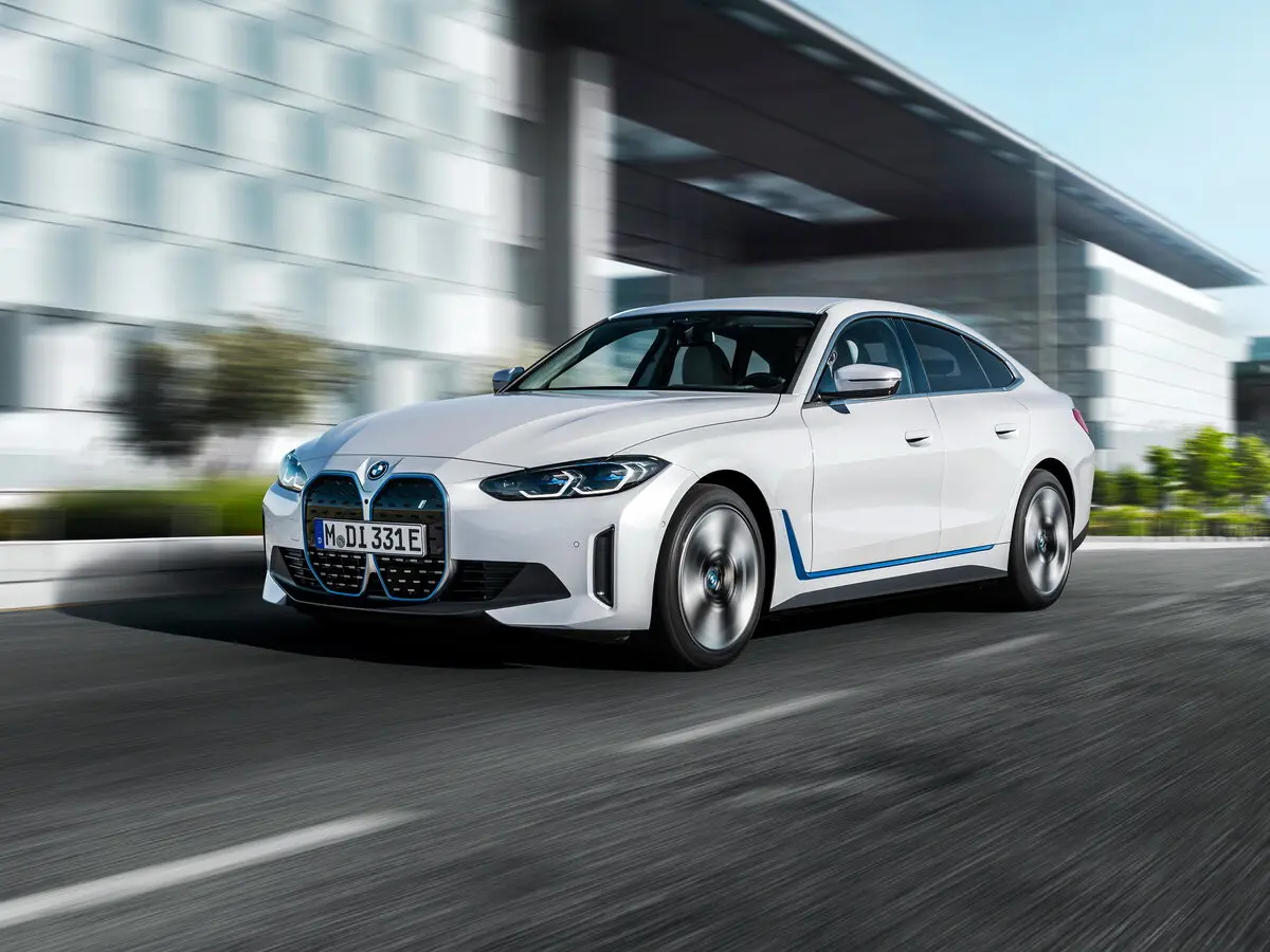 BMW i4 G26