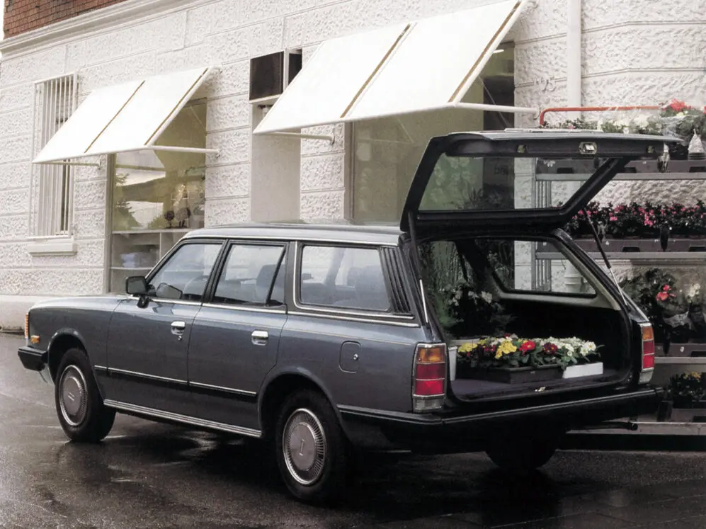 Mazda Luce III Универсал 5 дв. — сүрөт 3