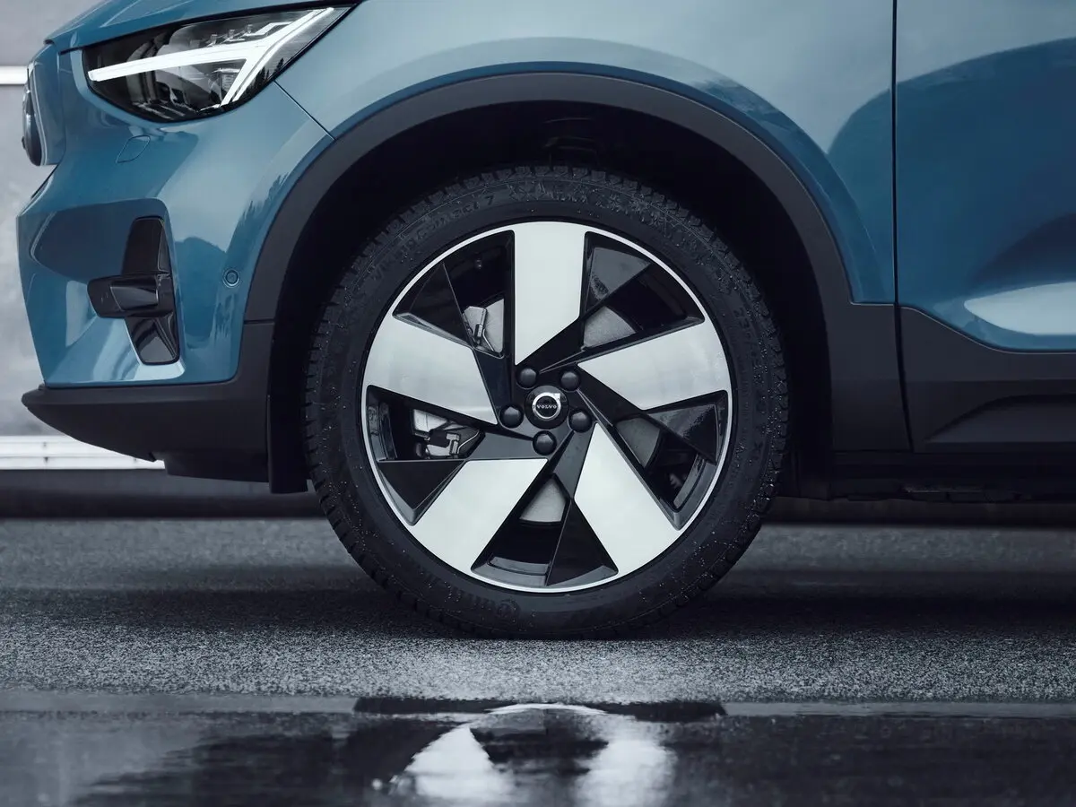 Volvo C40 2021 – 2024 Внедорожник 5 дв. — сүрөт 14