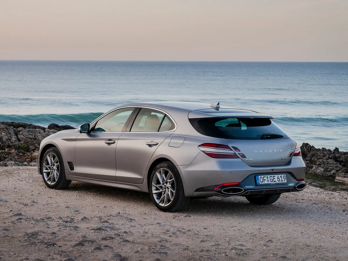 Genesis G70 I Рестайлинг Универсал 5 дв. — photo 5