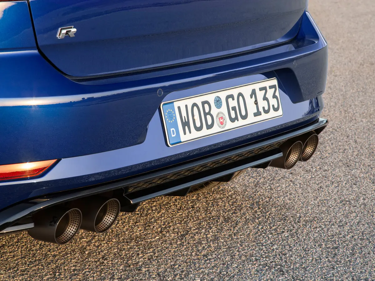 Volkswagen Golf R VII Рестайлинг Хэтчбек 5 дв. — сүрөт 11