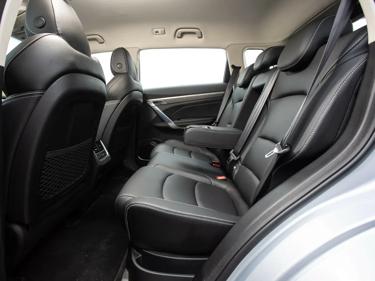 Geely Atlas Pro 2019 – 2025 Внедорожник 5 дв. — сүрөт 25