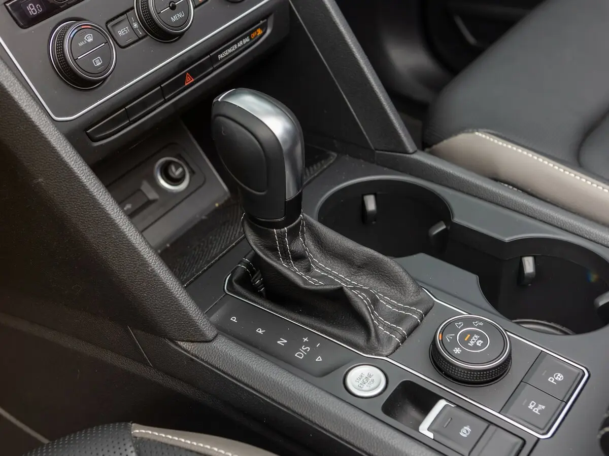 Volkswagen Teramont I Рестайлинг Внедорожник 5 дв. — сүрөт 20