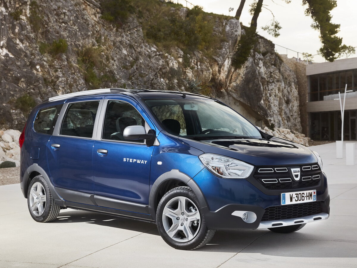 Dacia Lodgy I Рестайлинг Компактвэн Stepway