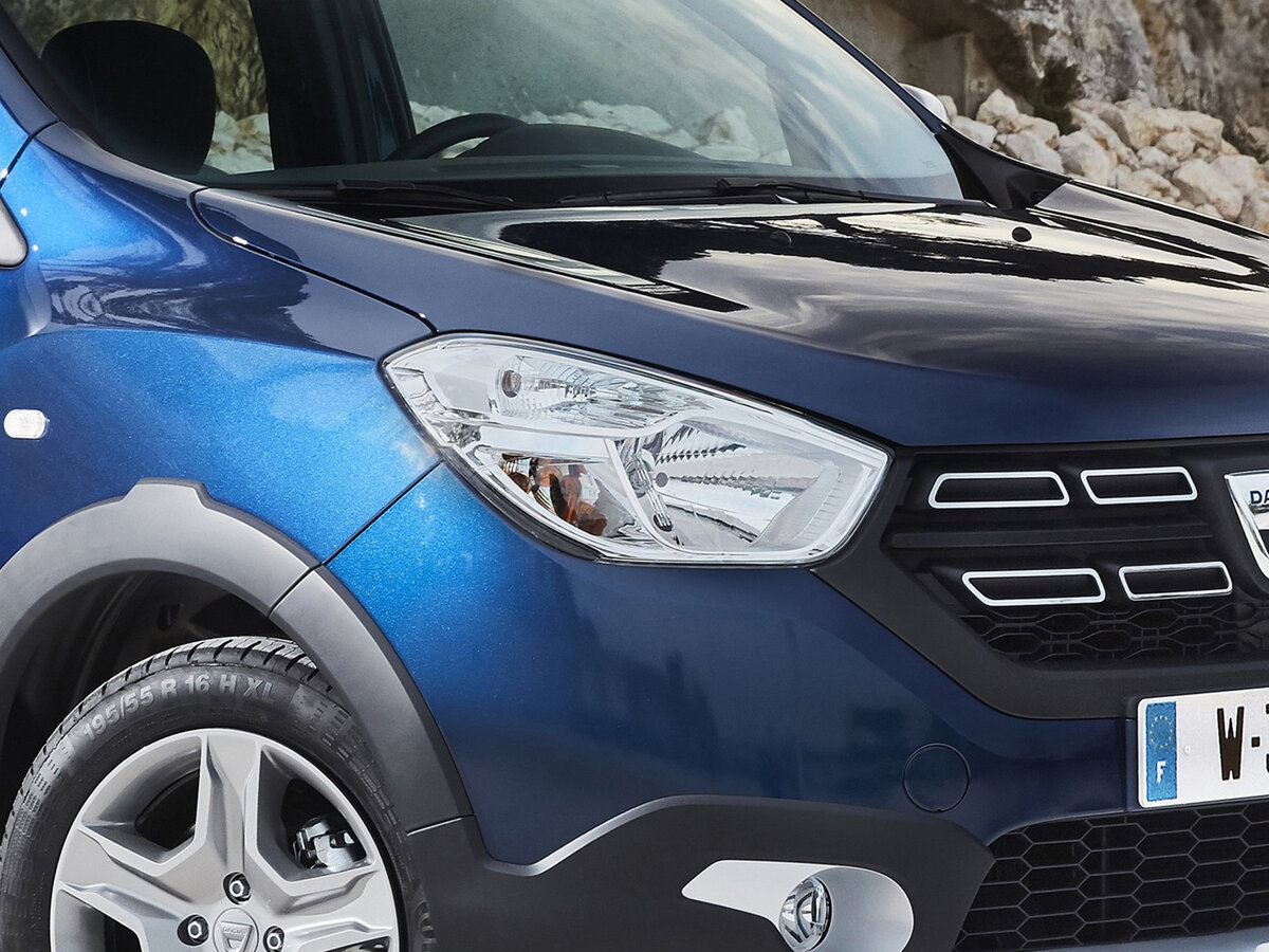 Dacia Lodgy I Рестайлинг Компактвэн Stepway — фото 8