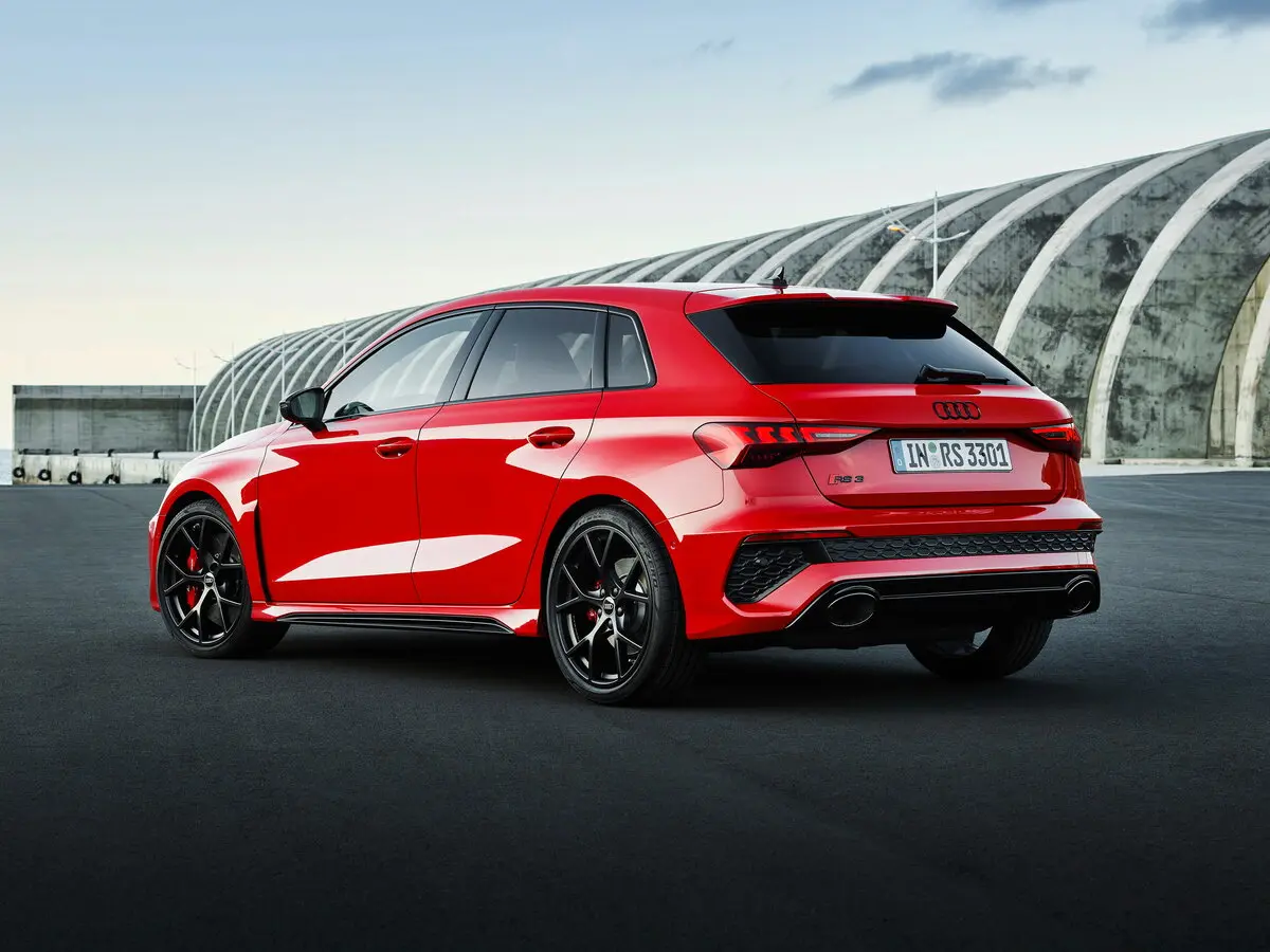 Audi RS 3 III (8Y) Хэтчбек 5 дв. Sportback — 照片 5