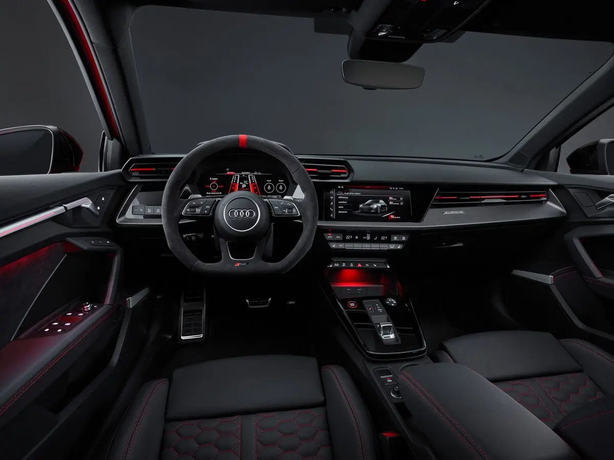 Audi RS 3 III (8Y) Хэтчбек 5 дв. Sportback — 照片 6