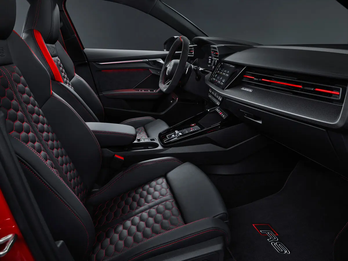 Audi RS 3 III (8Y) Хэтчбек 5 дв. Sportback — 照片 7