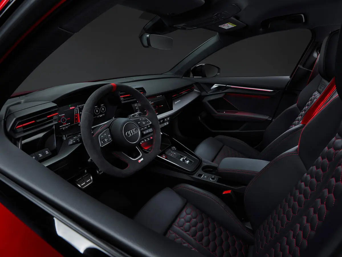 Audi RS 3 III (8Y) Хэтчбек 5 дв. Sportback — 照片 8
