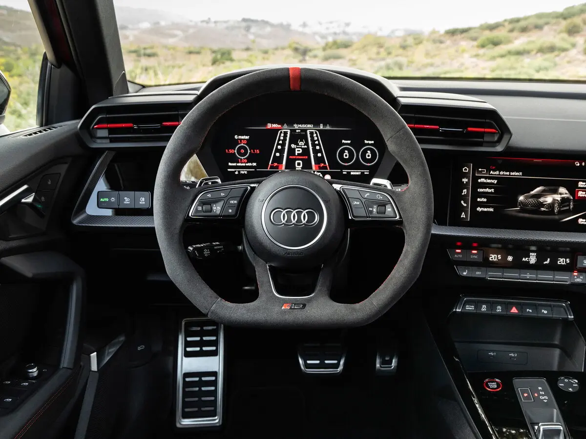 Audi RS 3 III (8Y) Хэтчбек 5 дв. Sportback — 照片 9