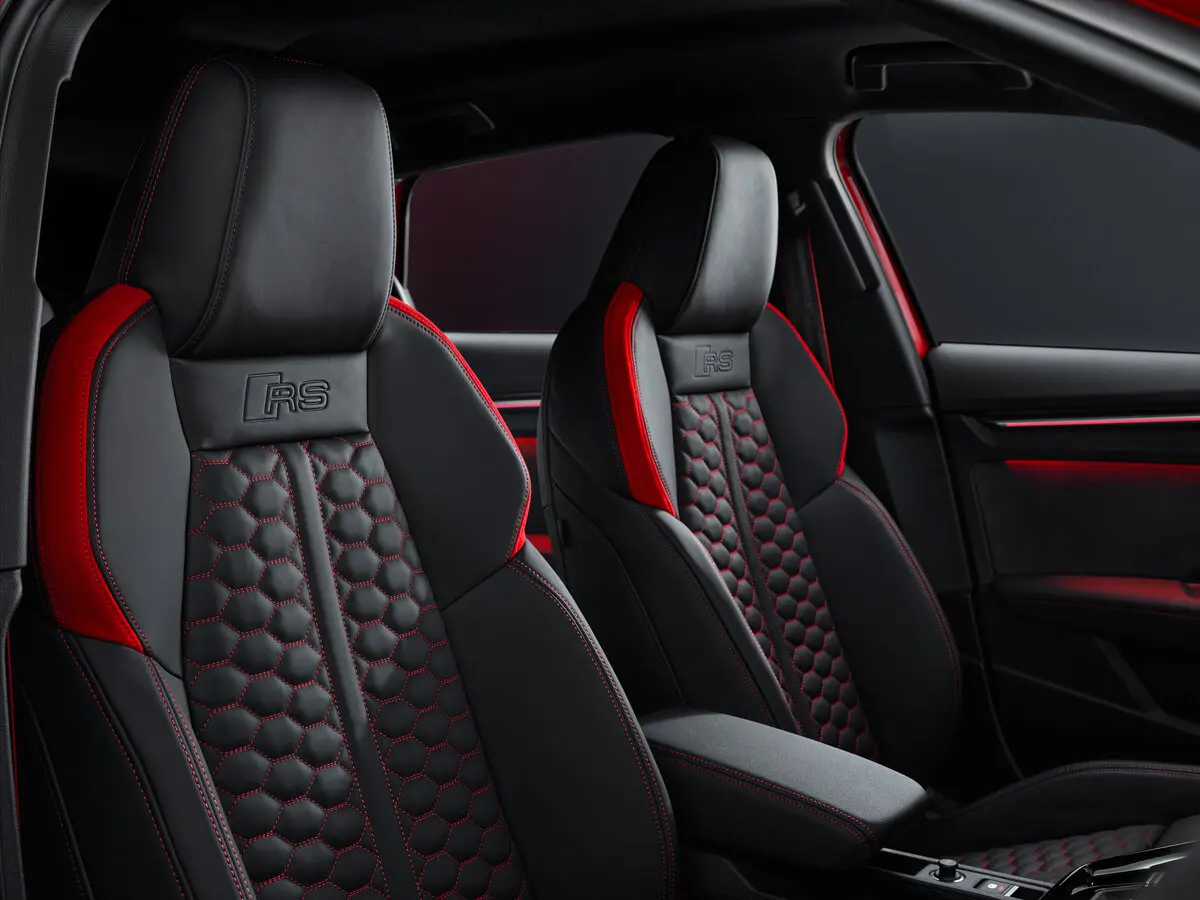 Audi RS 3 III (8Y) Хэтчбек 5 дв. Sportback — 照片 17