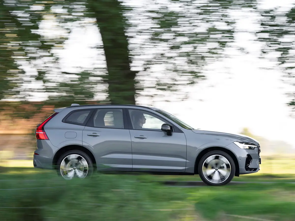 Volvo XC60 II Рестайлинг Внедорожник 5 дв. — сүрөт 2