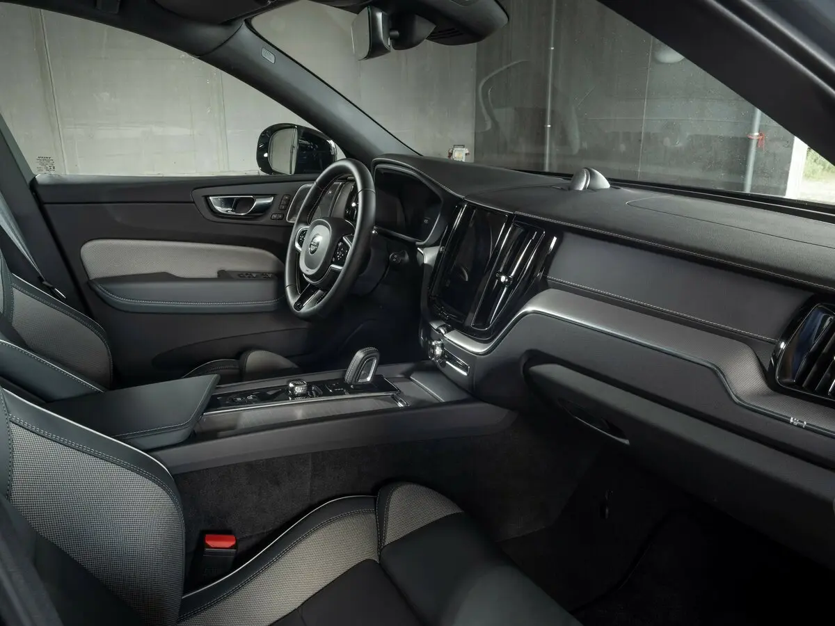 Volvo XC60 II Рестайлинг Внедорожник 5 дв. — сүрөт 7