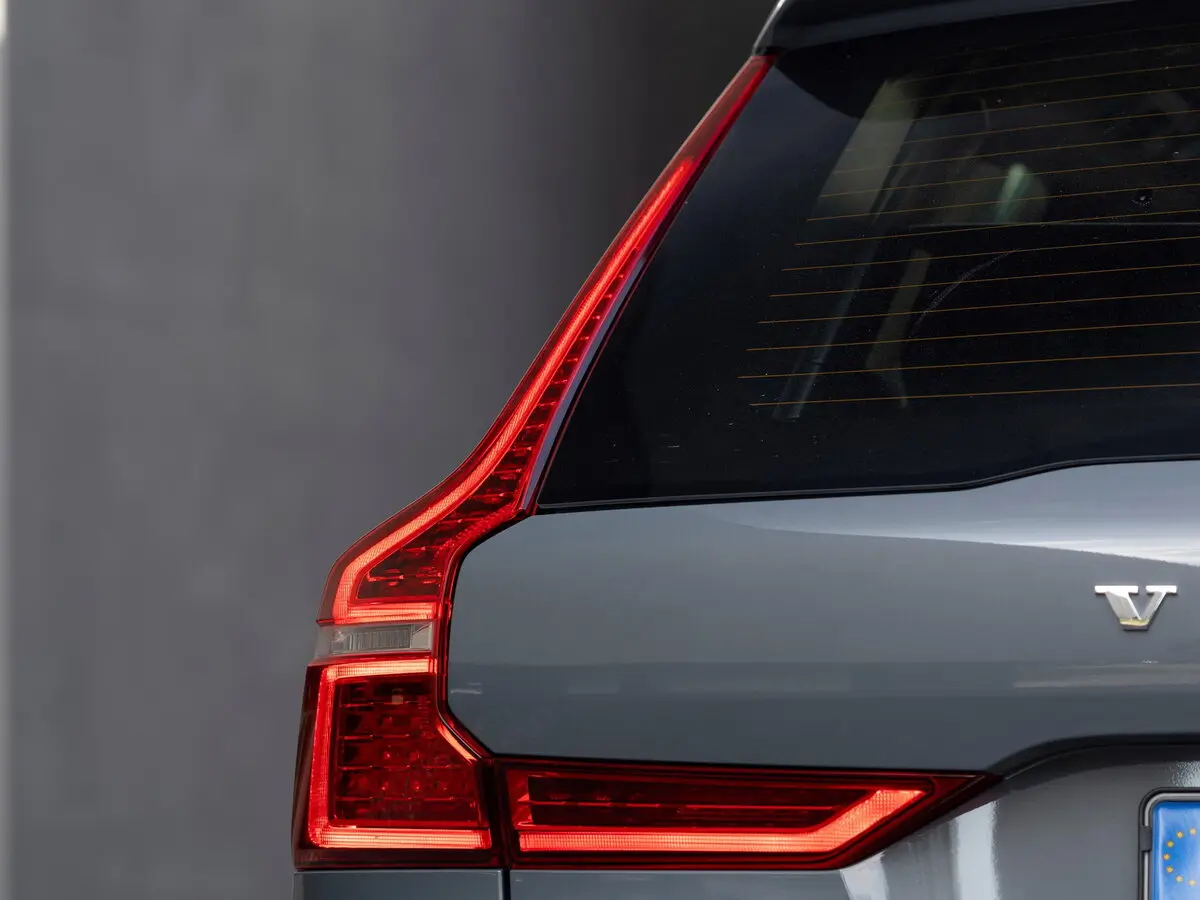 Volvo XC60 II Рестайлинг Внедорожник 5 дв. — сүрөт 15