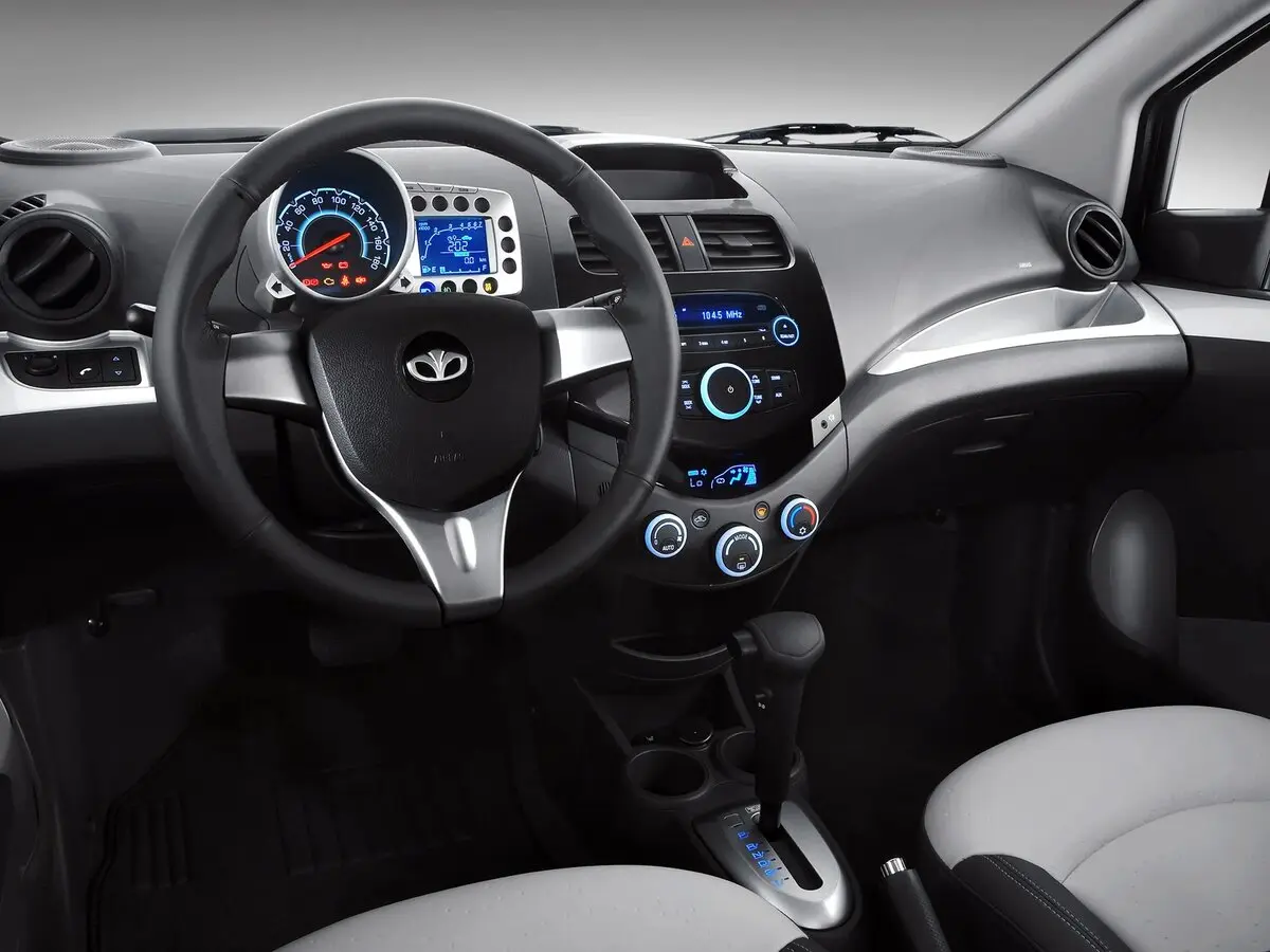 Daewoo Matiz III Хэтчбек 5 дв. — 照片 8