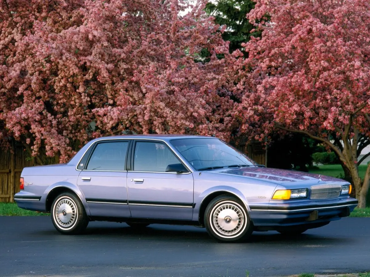 Buick Regal Japan Седан — сүрөт 2
