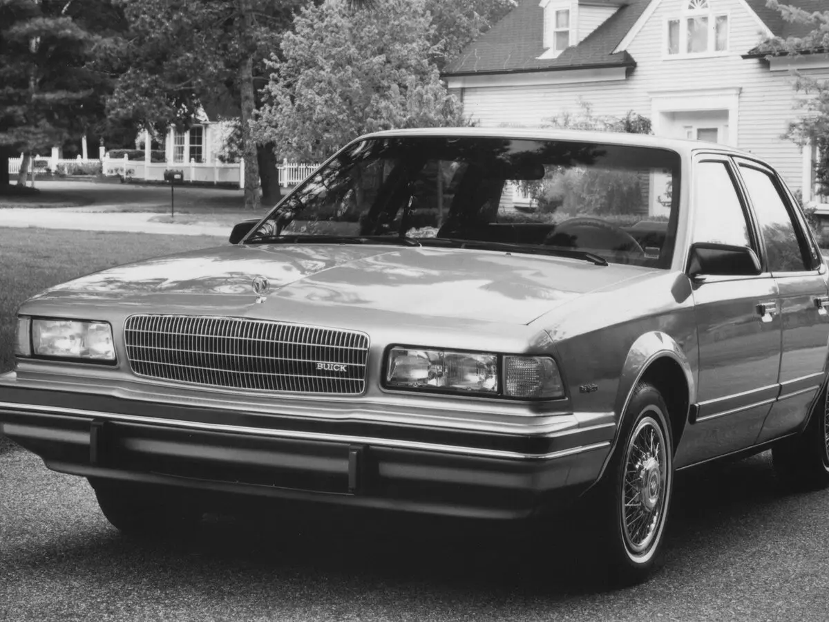 Buick Regal Japan Седан — сүрөт 4