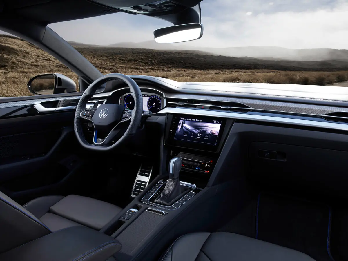 Volkswagen Arteon R 2020 – 2024 Универсал 5 дв. Shooting Brake — сүрөт 7