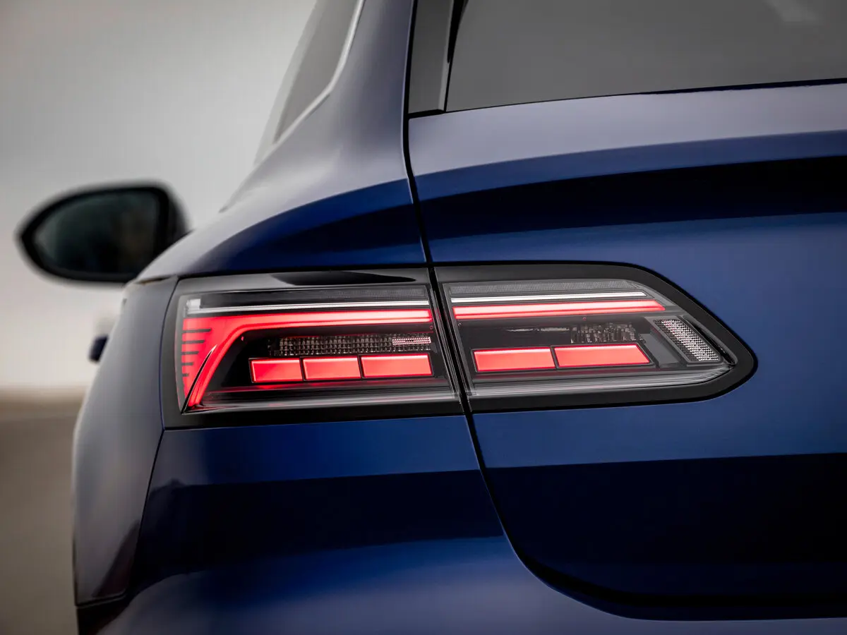 Volkswagen Arteon R 2020 – 2024 Универсал 5 дв. Shooting Brake — сүрөт 15