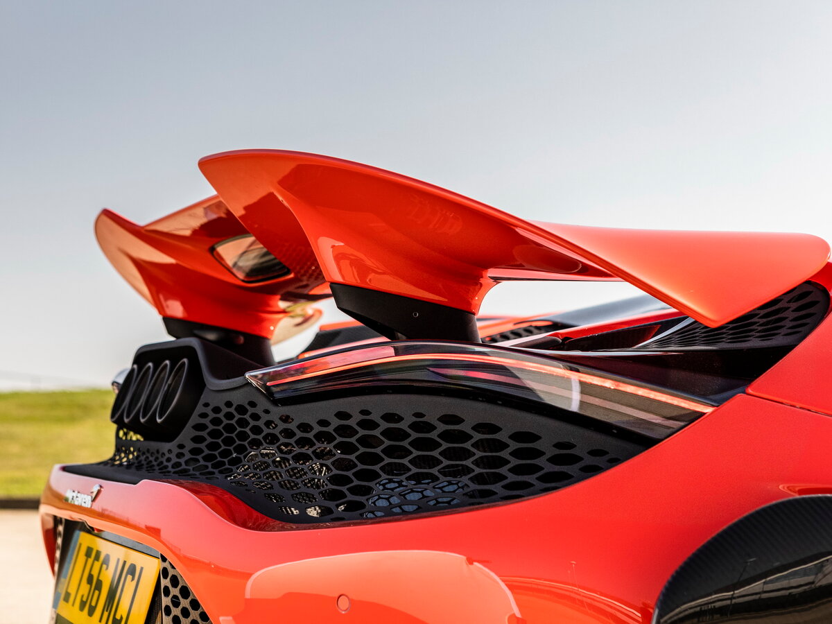 McLaren 765LT 2020 – 2023 Купе — фото 12