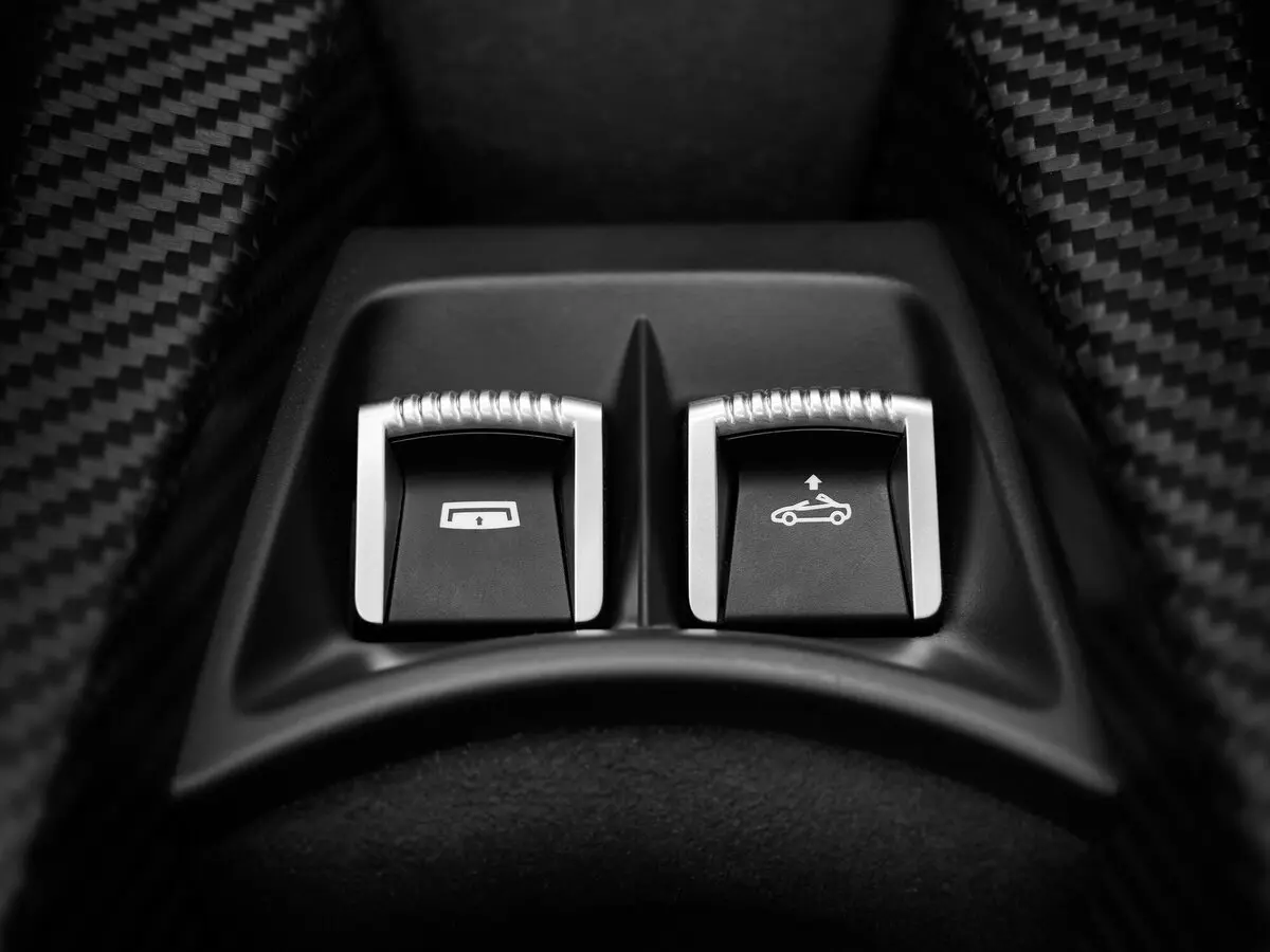 McLaren 765LT 2020 – 2023 Кабриолет — photo 12