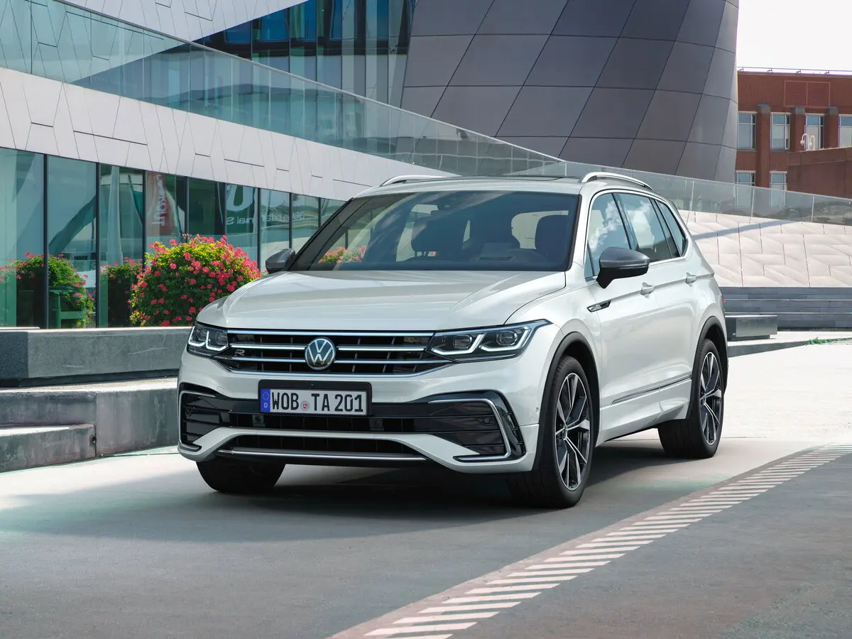 Volkswagen Tiguan II Рестайлинг Внедорожник 5 дв. Allspace — photo 3