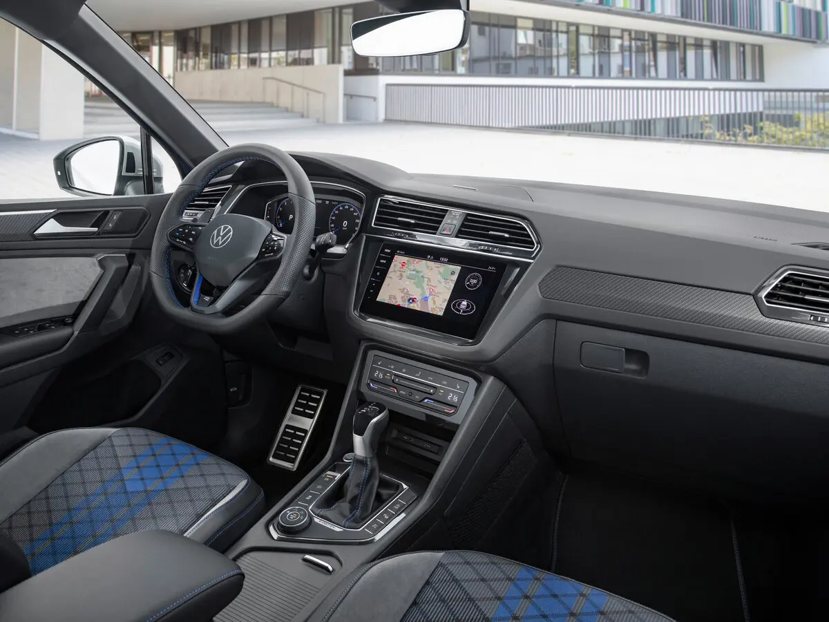 Volkswagen Tiguan R 2020 – 2024 Внедорожник 5 дв. — сүрөт 7