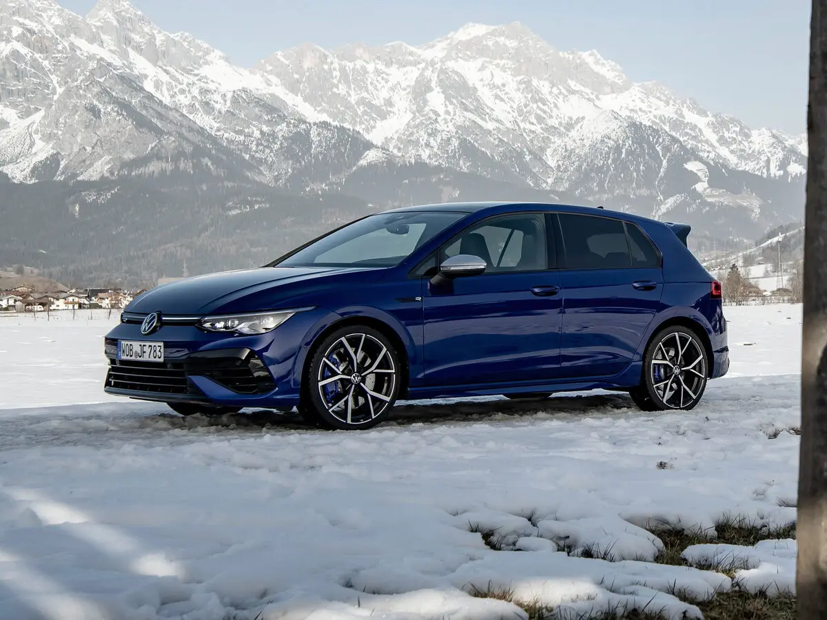Volkswagen Golf R VIII Хэтчбек 5 дв.