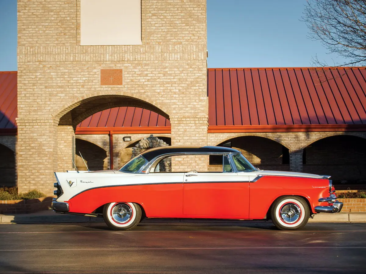 Dodge Custom Royal I Купе-хардтоп — photo 2