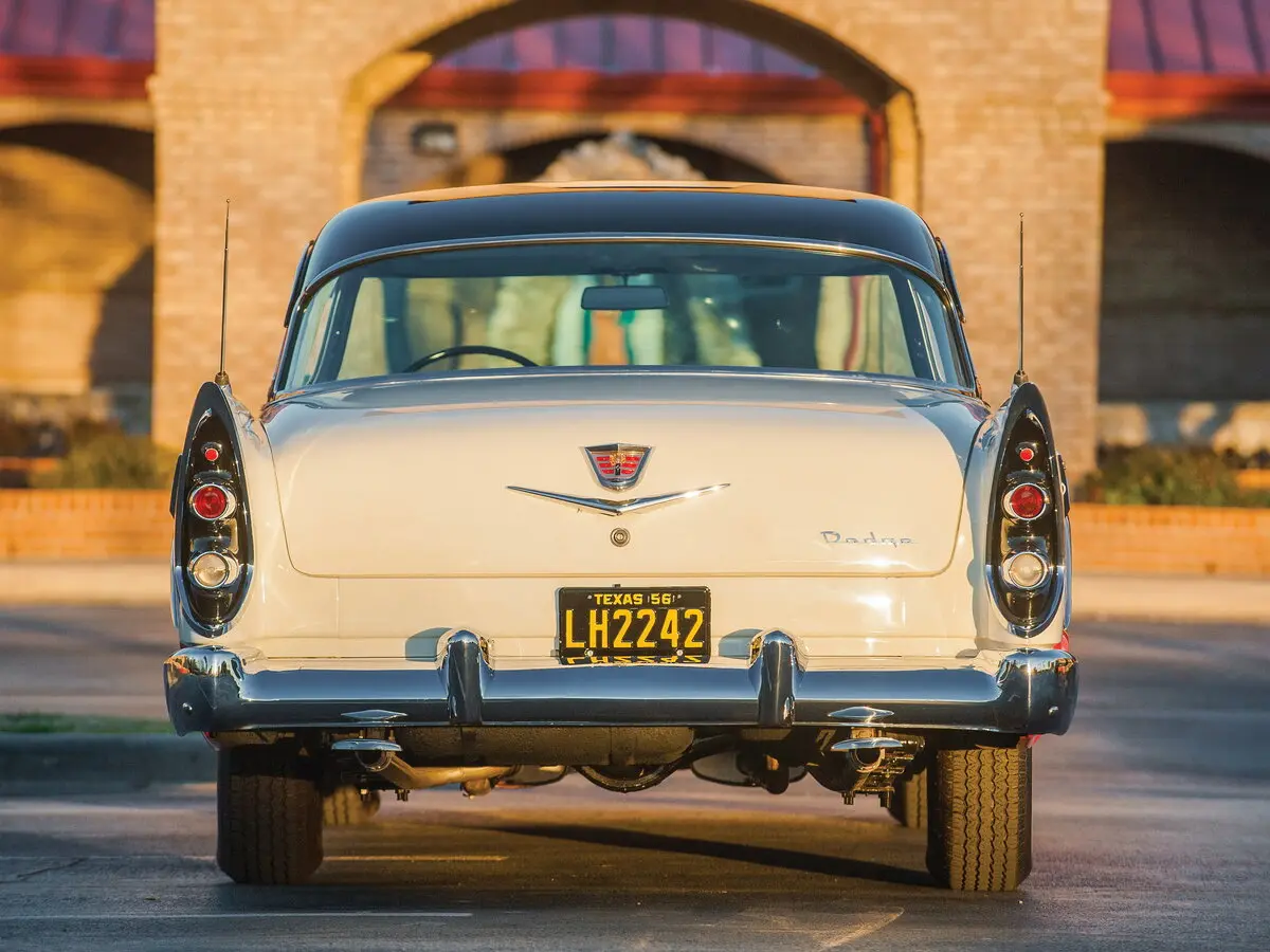 Dodge Custom Royal I Купе-хардтоп — photo 4