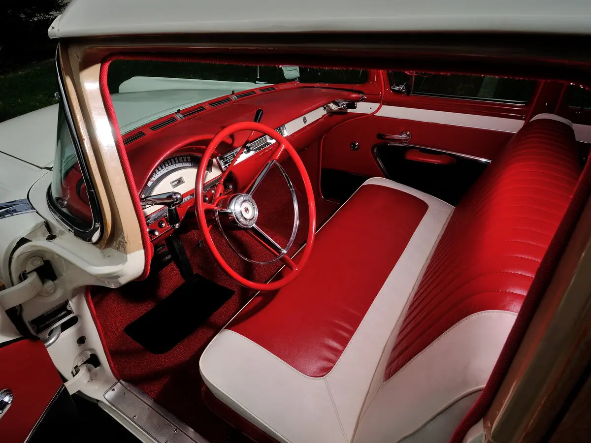Ford Country Squire IV Универсал 5 дв. — photo 5