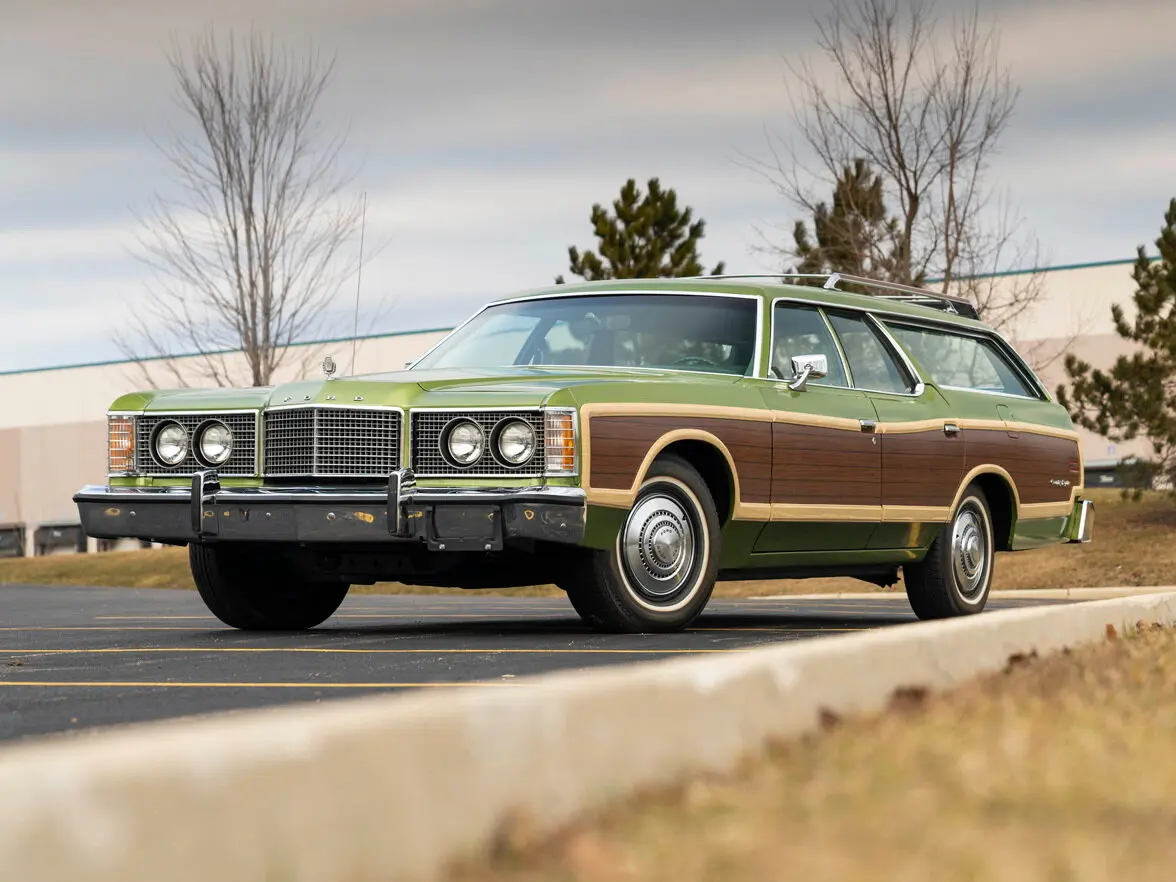 Ford LTD Country Squire I