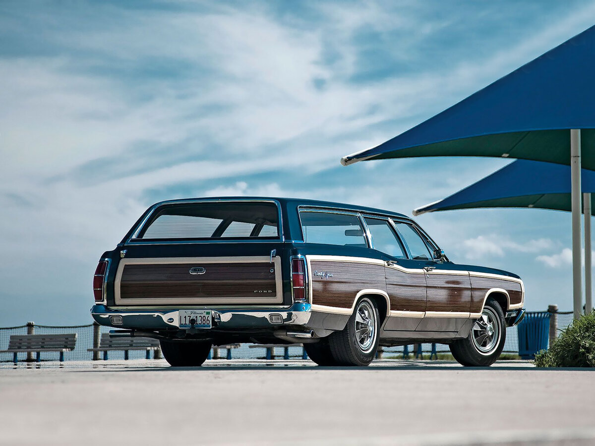 Ford LTD Country Squire I Универсал 5 дв. — фото 5