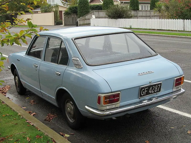 Toyota Corolla ii (E20) Седан — фото 3